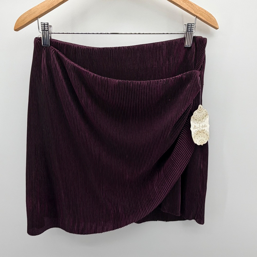 Altar'd State Plisse Mini Skirt Size Medium Burgundy Wrap Pleated